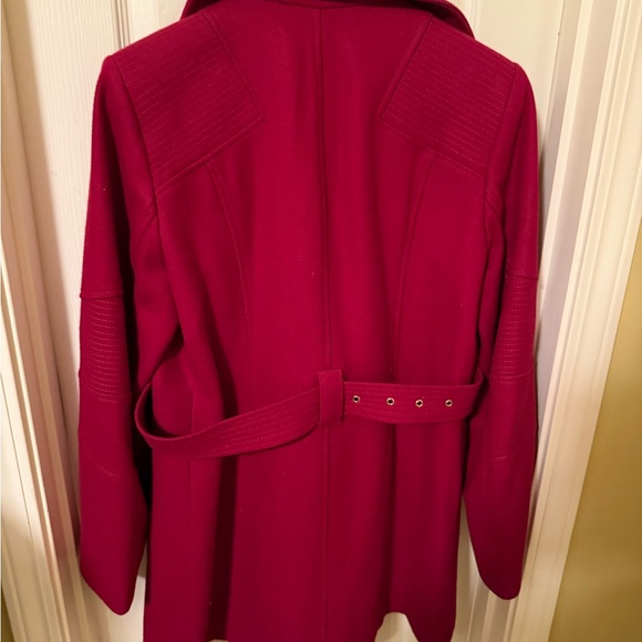 Michael Kors Elegant Women's Red Coat - Picture 2 of 4